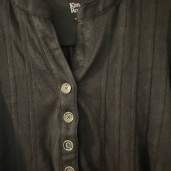 New Nwt Kim Rogers Womens Petite Small Black Popover Button Front Roll Sleeve - Picture 3 of 5